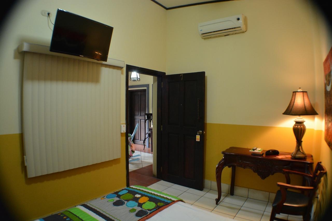 Hotel Los Balcones de Chinandega Exterior foto