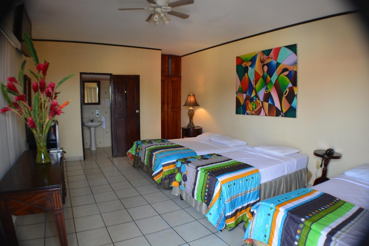 Hotel Los Balcones de Chinandega Exterior foto