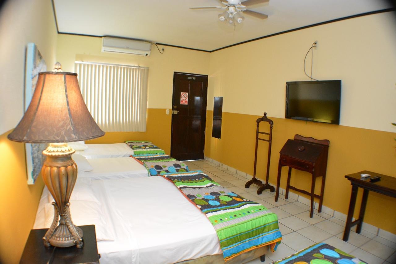 Hotel Los Balcones de Chinandega Exterior foto