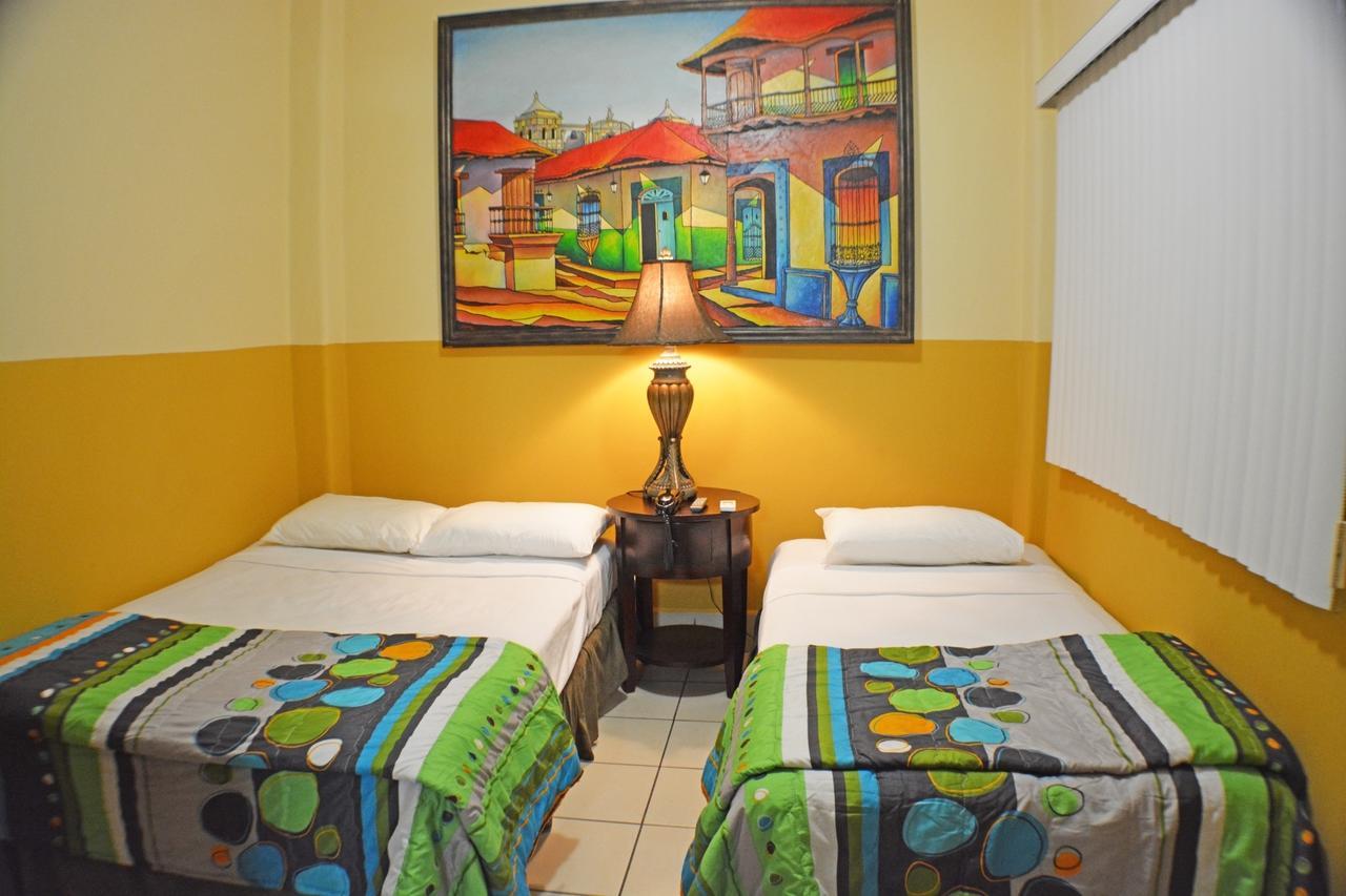Hotel Los Balcones de Chinandega Habitación foto
